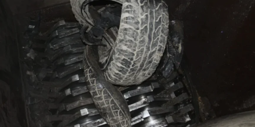 Ponte de Guaratuba recebe asfalto feito de pneus reciclados - imagem 1